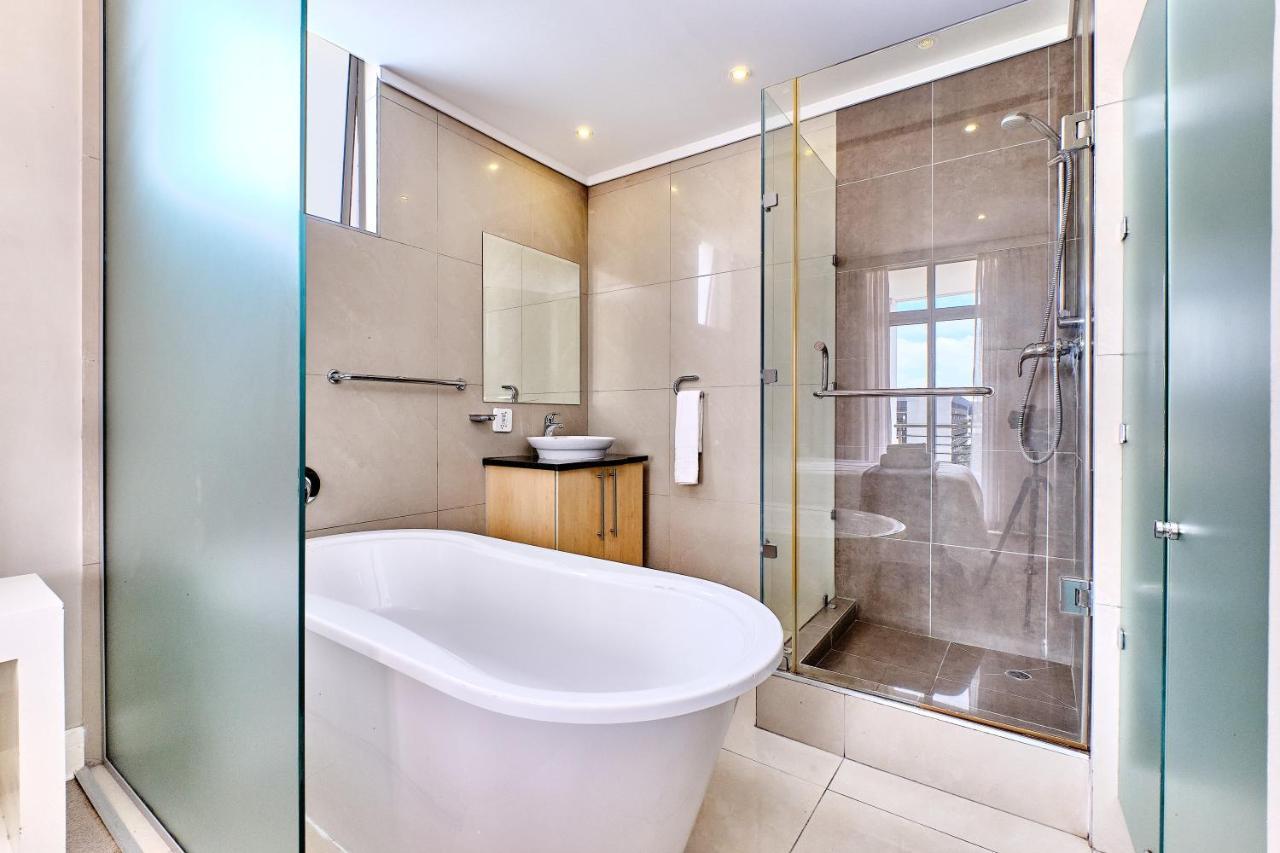 Sandton Serviced Apartments@Hydro 요하네스버그 외부 사진